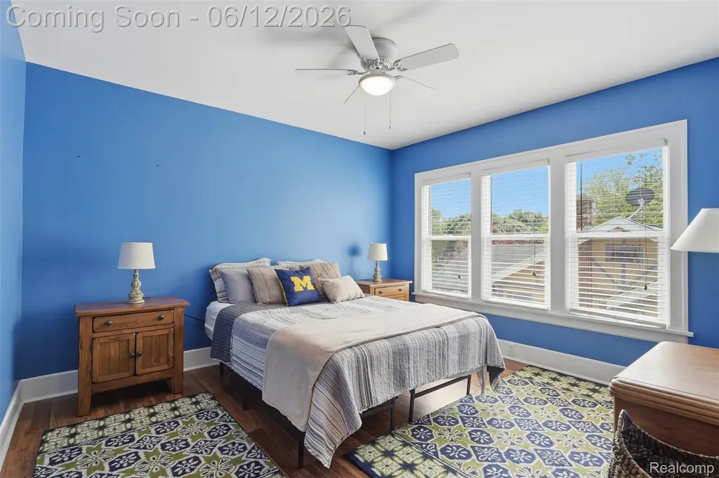 30069 Homedale Lyon Charter Township MI 48165