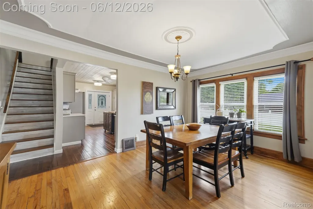 30069 Homedale Lyon Charter Township MI 48165