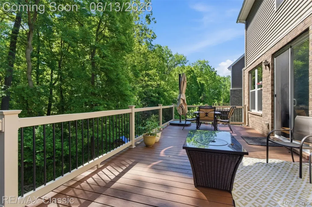 7946 Russell Drive Westland City MI 48185