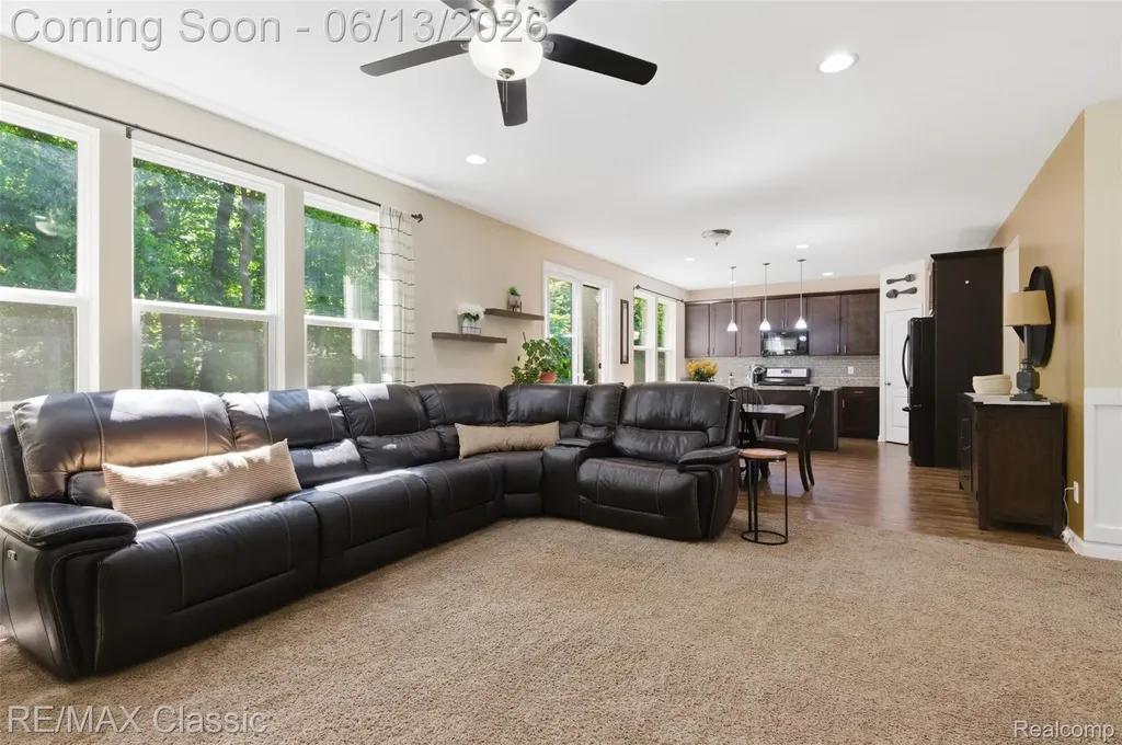 7946 Russell Drive Westland City MI 48185