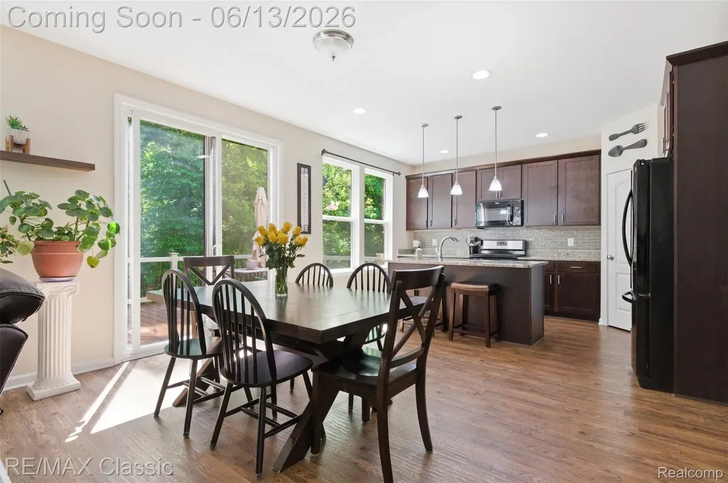 7946 Russell Drive Westland City MI 48185