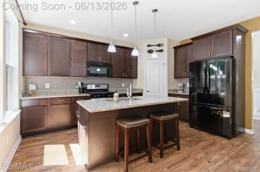 7946 Russell Drive Westland City MI 48185
