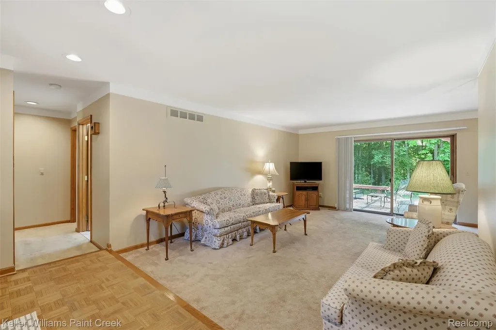 44063 Westminister Way Canton Charter Township MI 48187