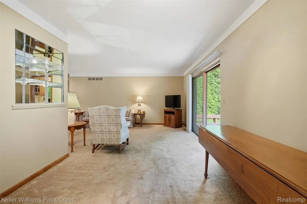 44063 Westminister Way Canton Charter Township MI 48187
