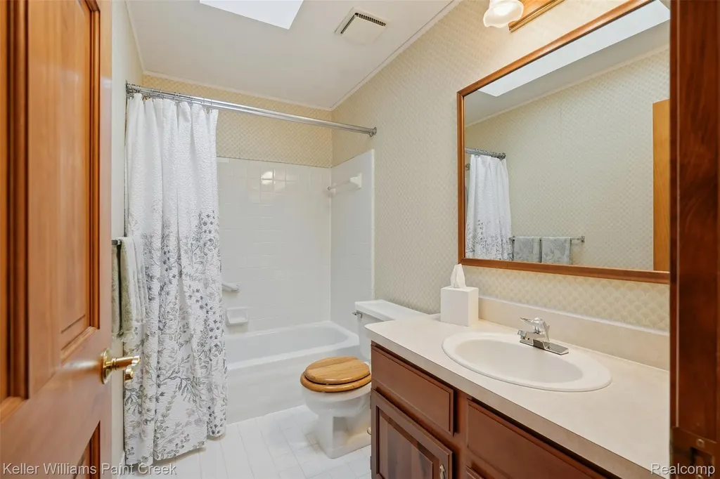 44063 Westminister Way Canton Charter Township MI 48187