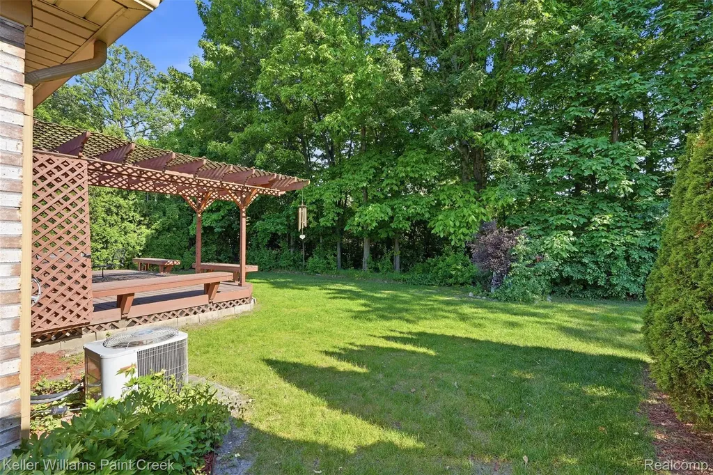44063 Westminister Way Canton Charter Township MI 48187