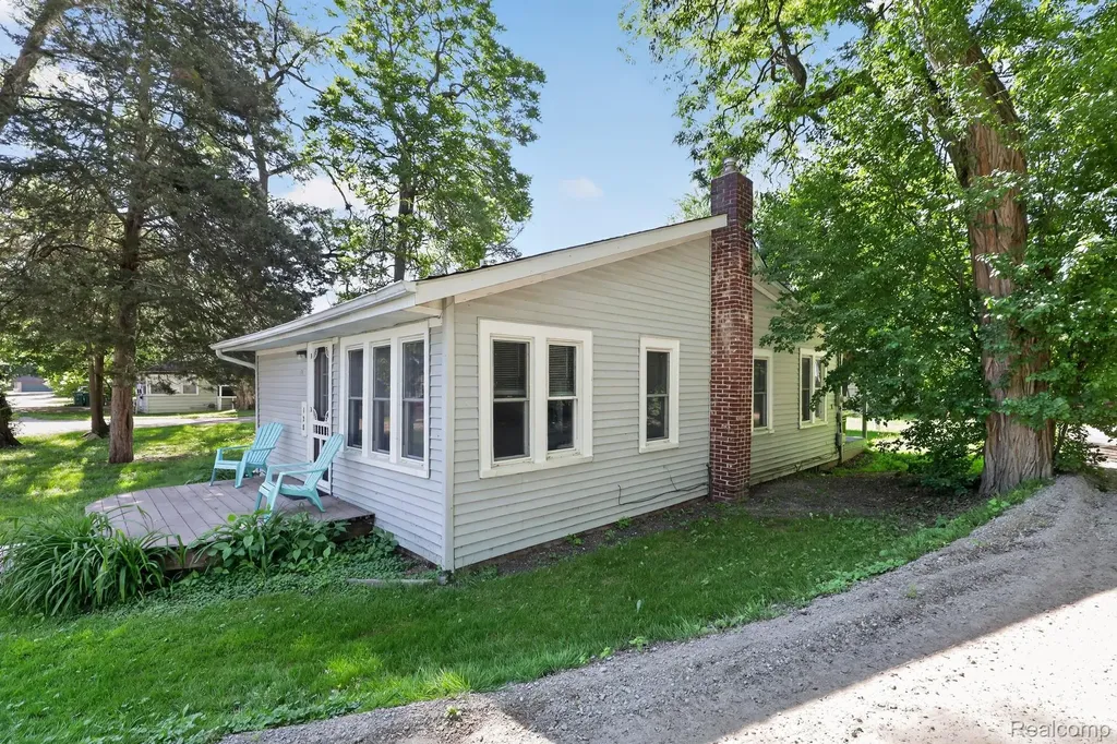 128 Front Drive Northfield Township MI 48189