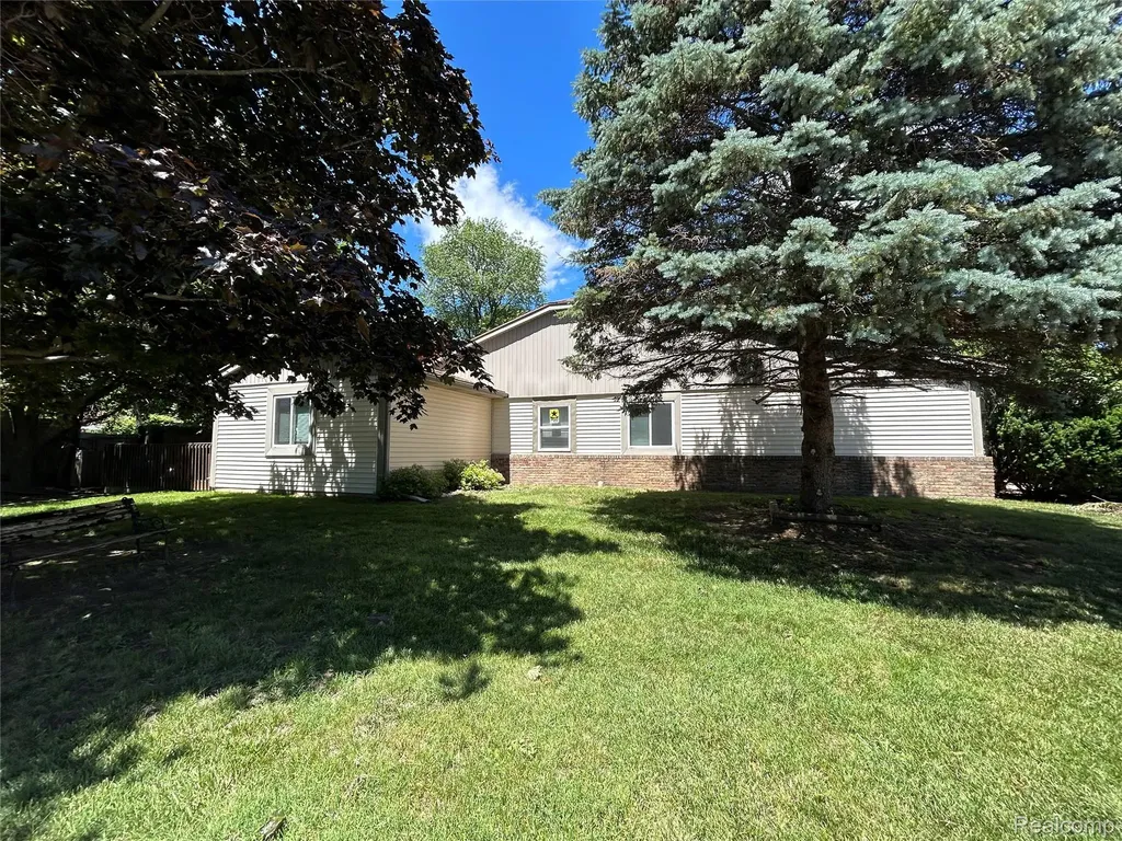2150 Phillips Avenue Delhi Charter Township MI 48842