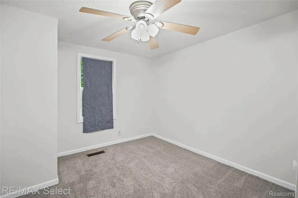 1460 Maria Street Flint Charter Township MI 48507