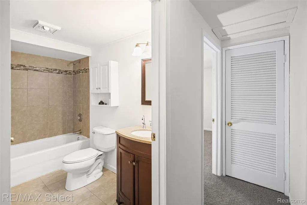 1460 Maria Street Flint Charter Township MI 48507