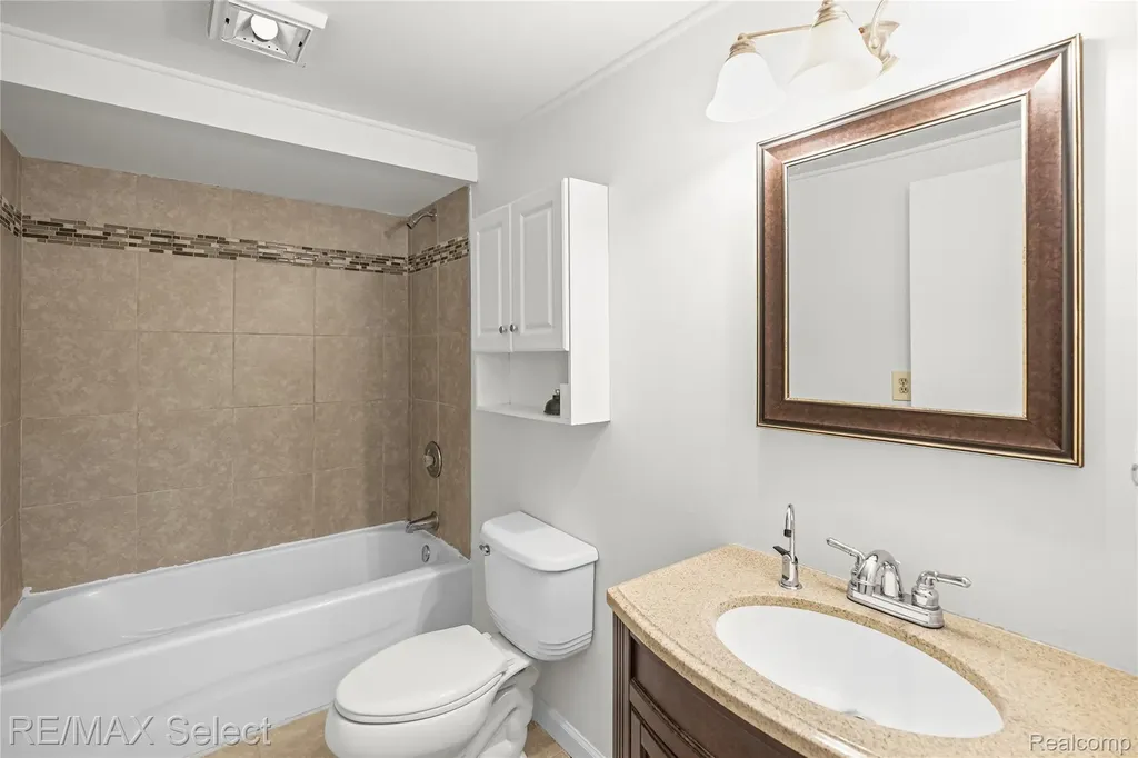 1460 Maria Street Flint Charter Township MI 48507