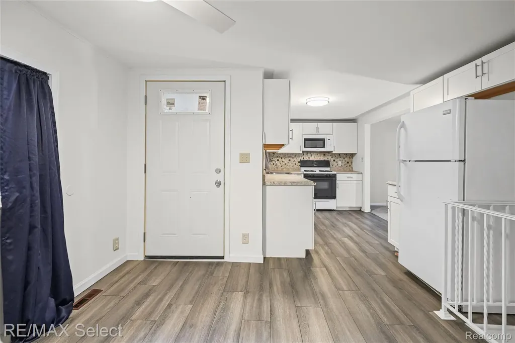 1460 Maria Street Flint Charter Township MI 48507