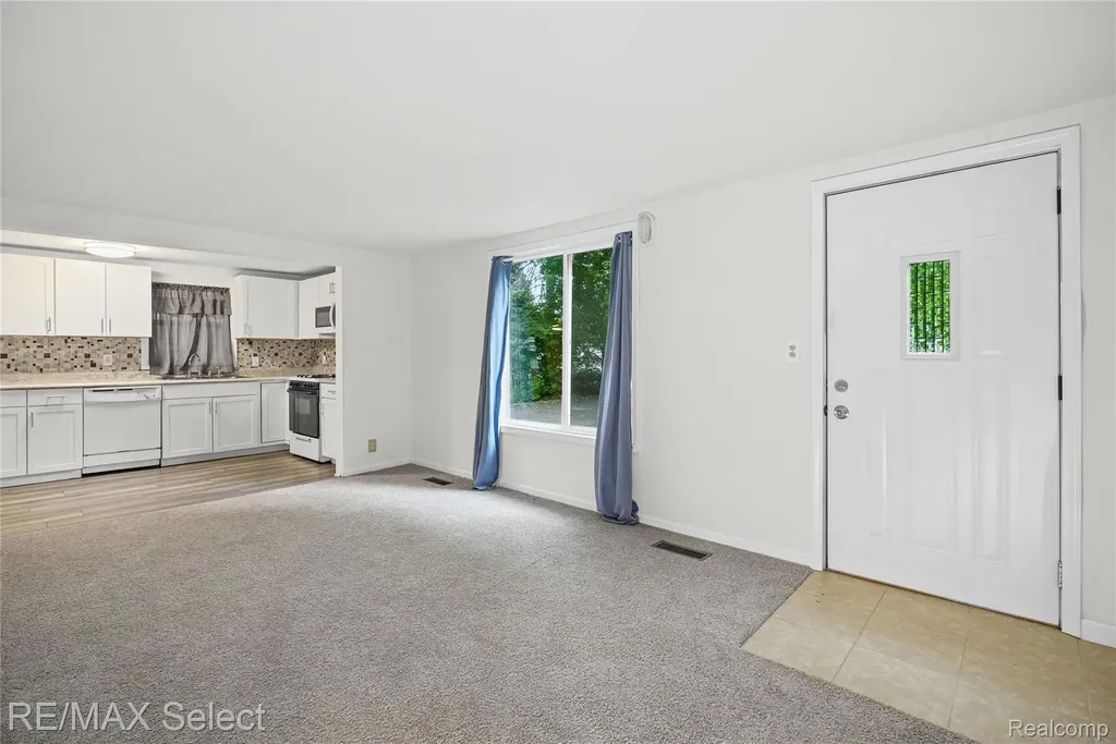 1460 Maria Street Flint Charter Township MI 48507