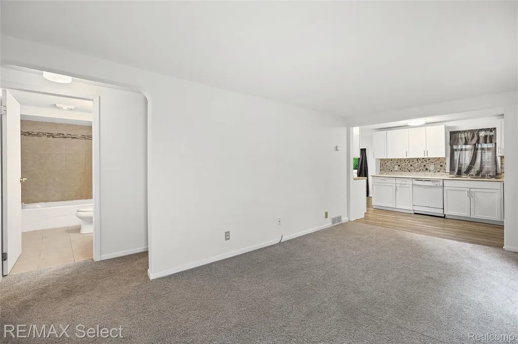 1460 Maria Street Flint Charter Township MI 48507