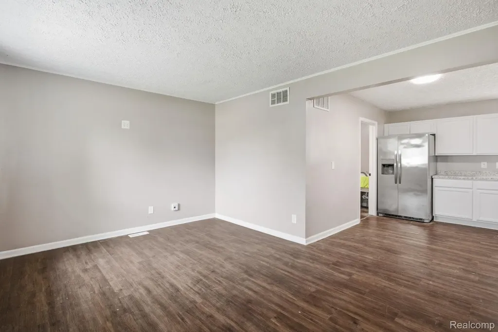 6291 Edmund Street Romulus City MI 48174