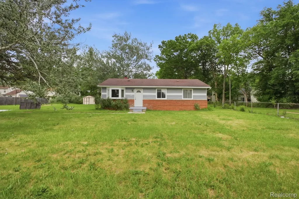 6291 Edmund Street Romulus City MI 48174