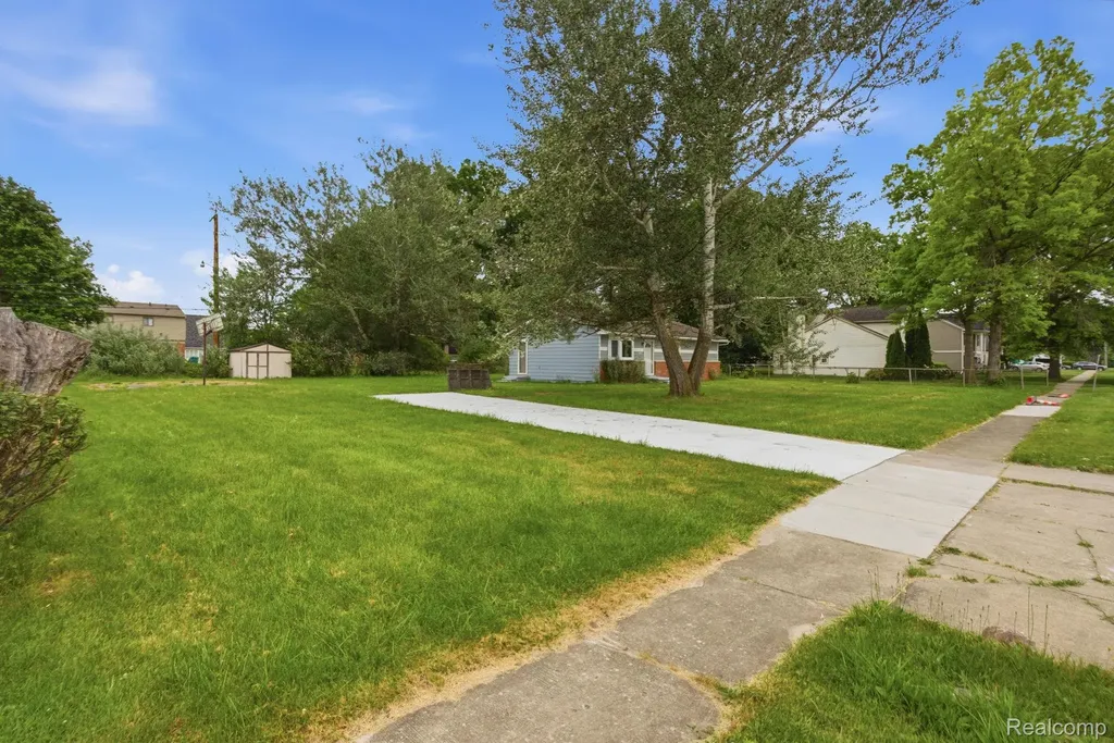 6291 Edmund Street Romulus City MI 48174