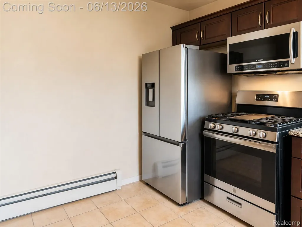 24362 Outer Drive Melvindale City MI 48122
