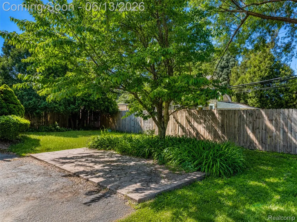 24362 Outer Drive Melvindale City MI 48122