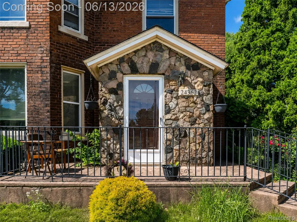 24362 Outer Drive Melvindale City MI 48122