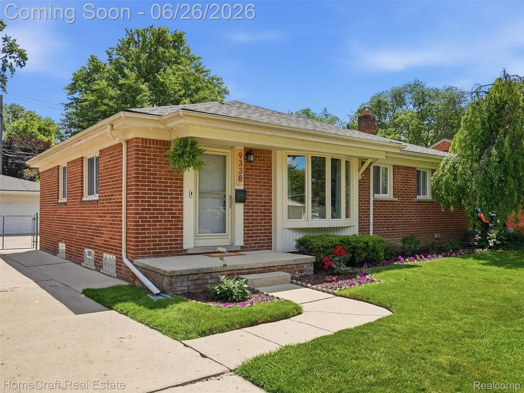 9338 Florida Street Livonia City MI 48150