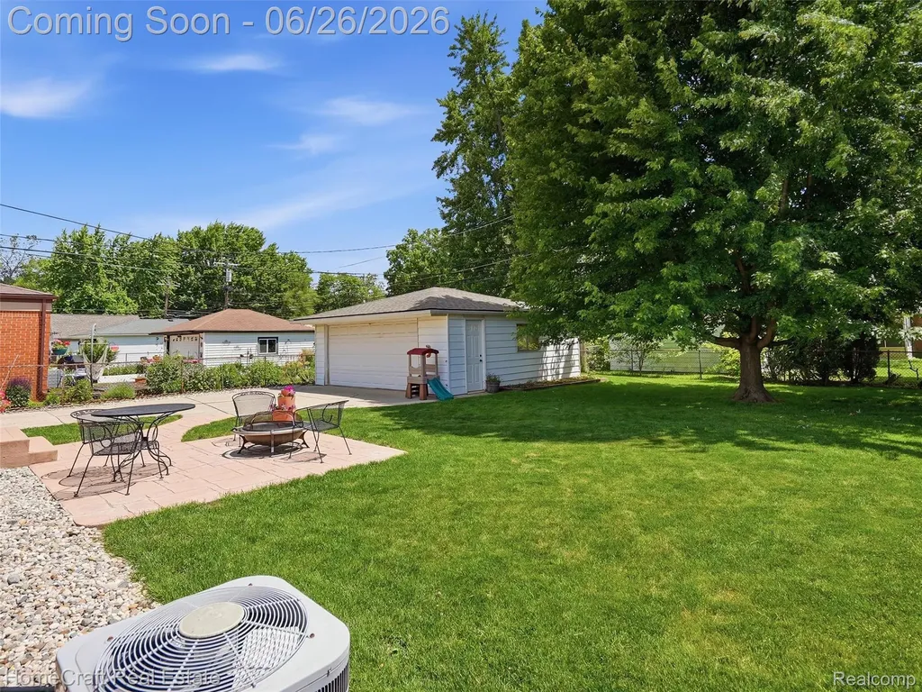 9338 Florida Street Livonia City MI 48150
