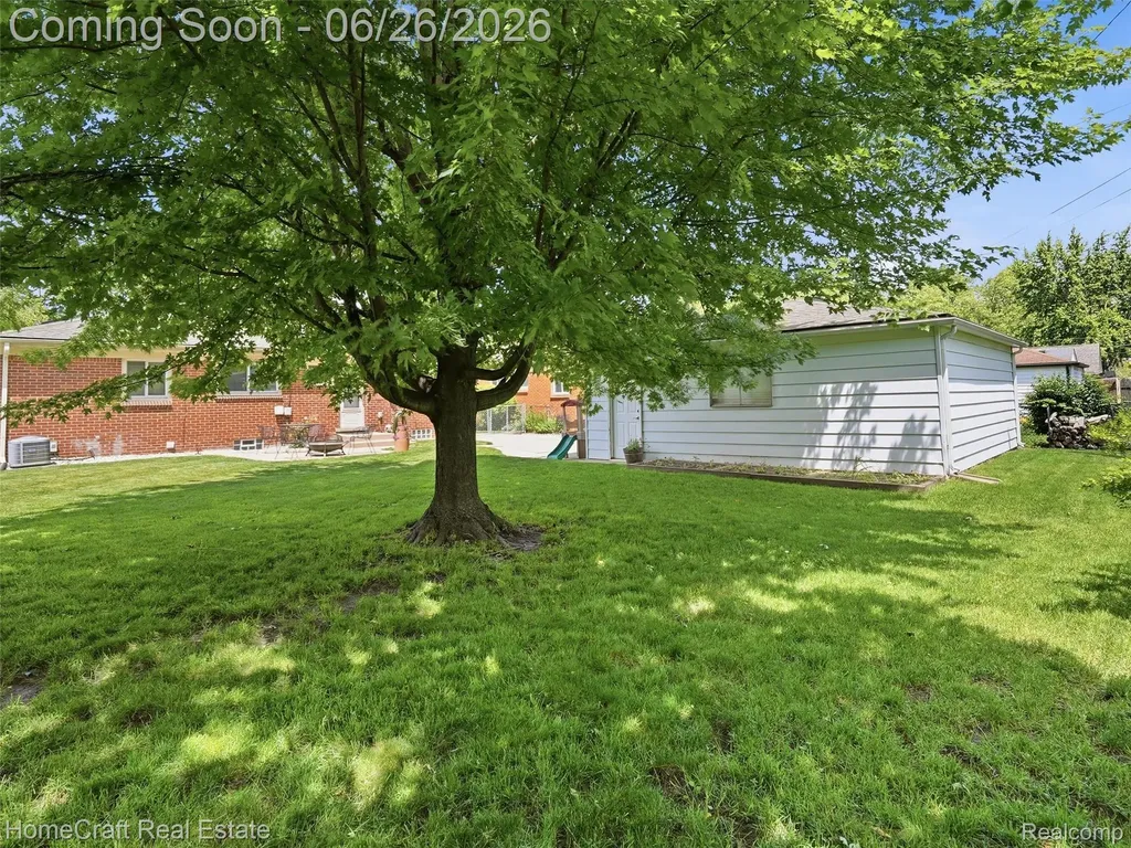 9338 Florida Street Livonia City MI 48150