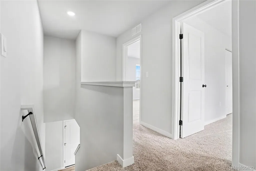 8033 Moonlight Creek Lane Handy Township MI 48836
