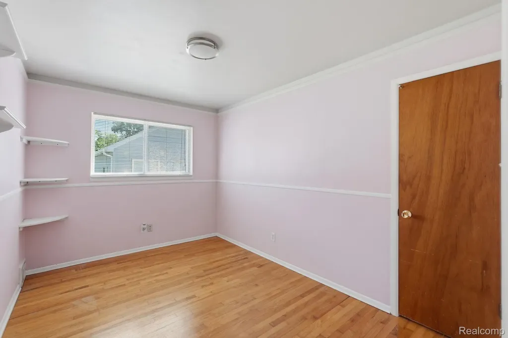 25060 Koontz Street Roseville City MI 48066