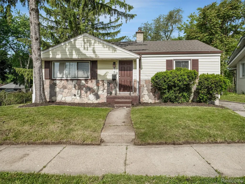 96 Oneida Street Pontiac City MI 48341
