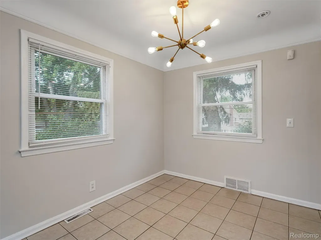 96 Oneida Street Pontiac City MI 48341