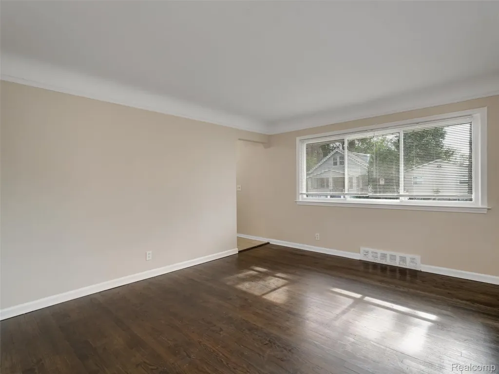 96 Oneida Street Pontiac City MI 48341