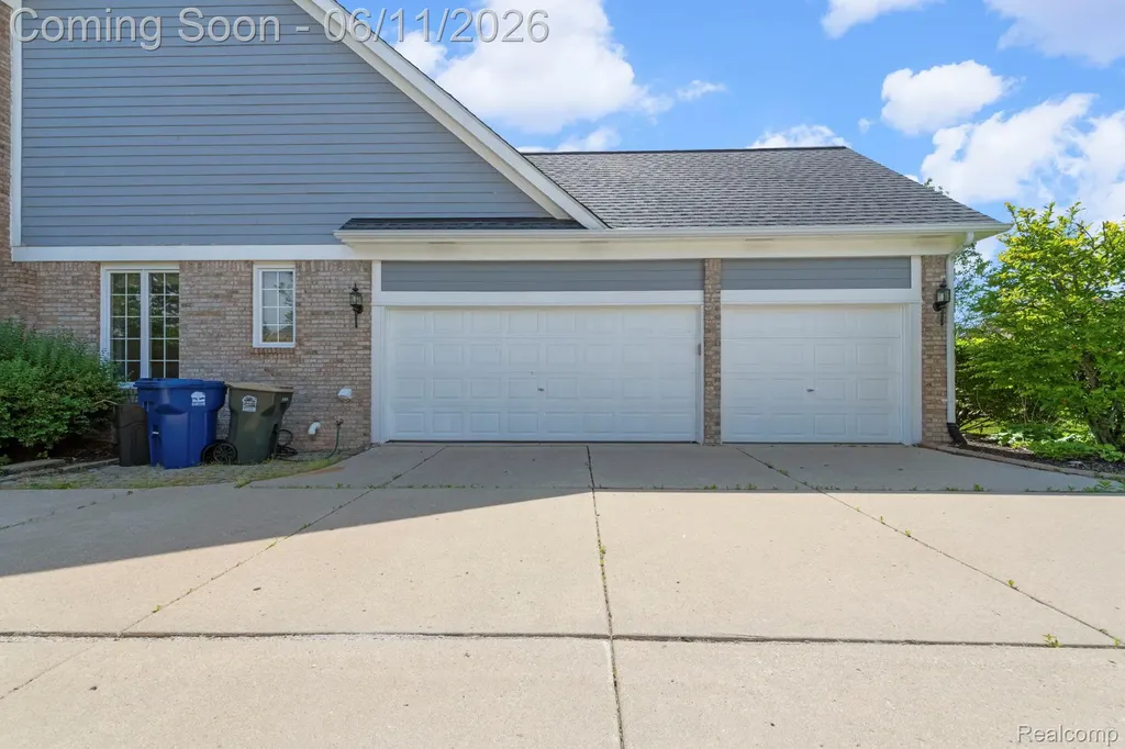 50145 Tottenham Court Canton Charter Township MI 48187