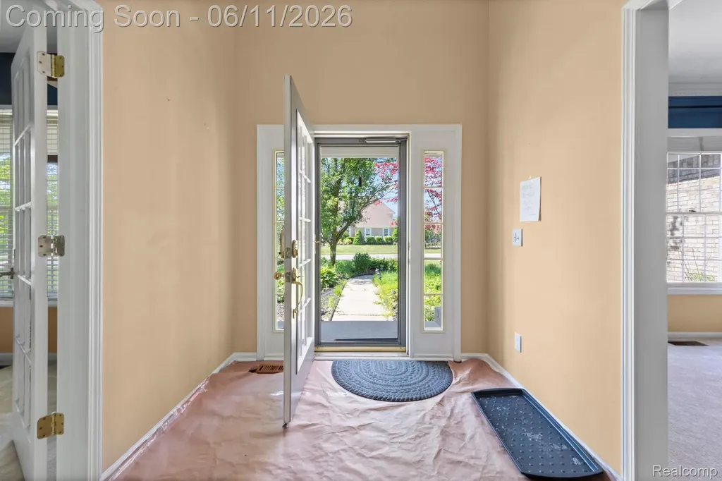 50145 Tottenham Court Canton Charter Township MI 48187