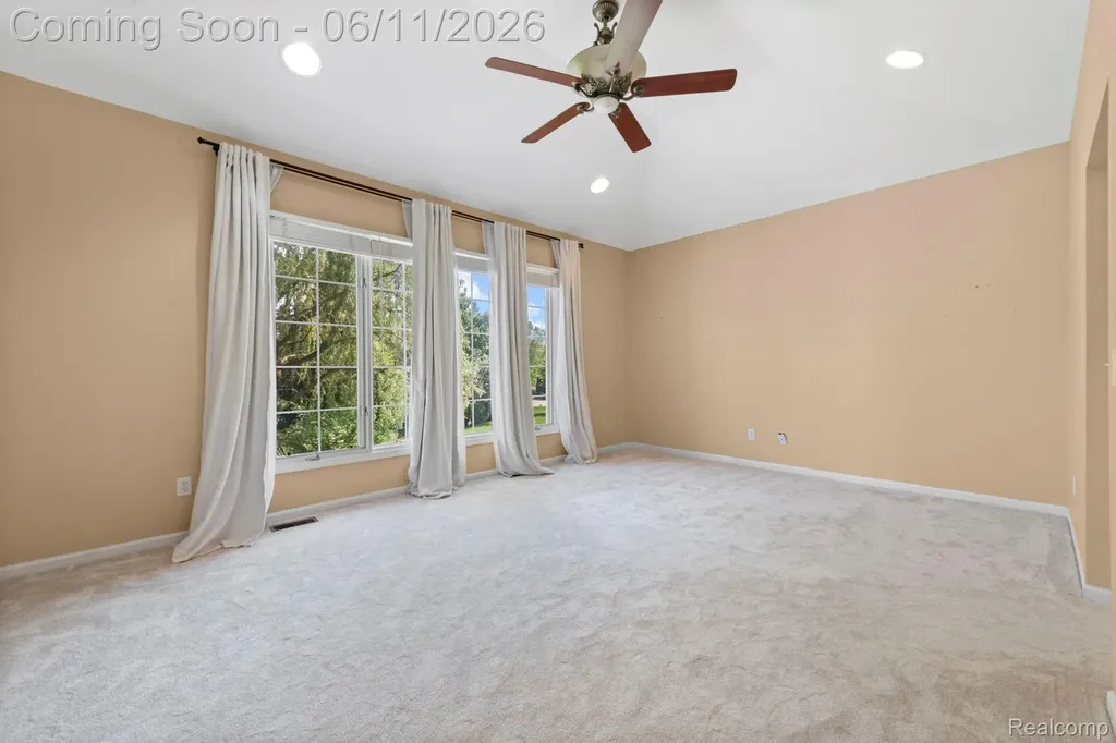 50145 Tottenham Court Canton Charter Township MI 48187