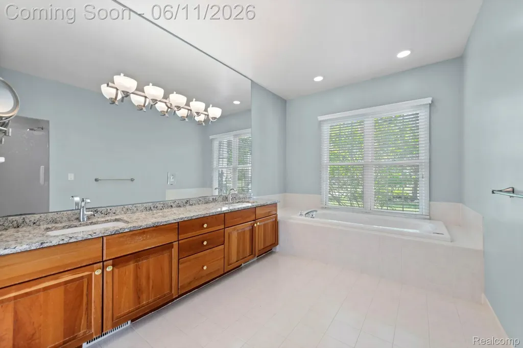 50145 Tottenham Court Canton Charter Township MI 48187