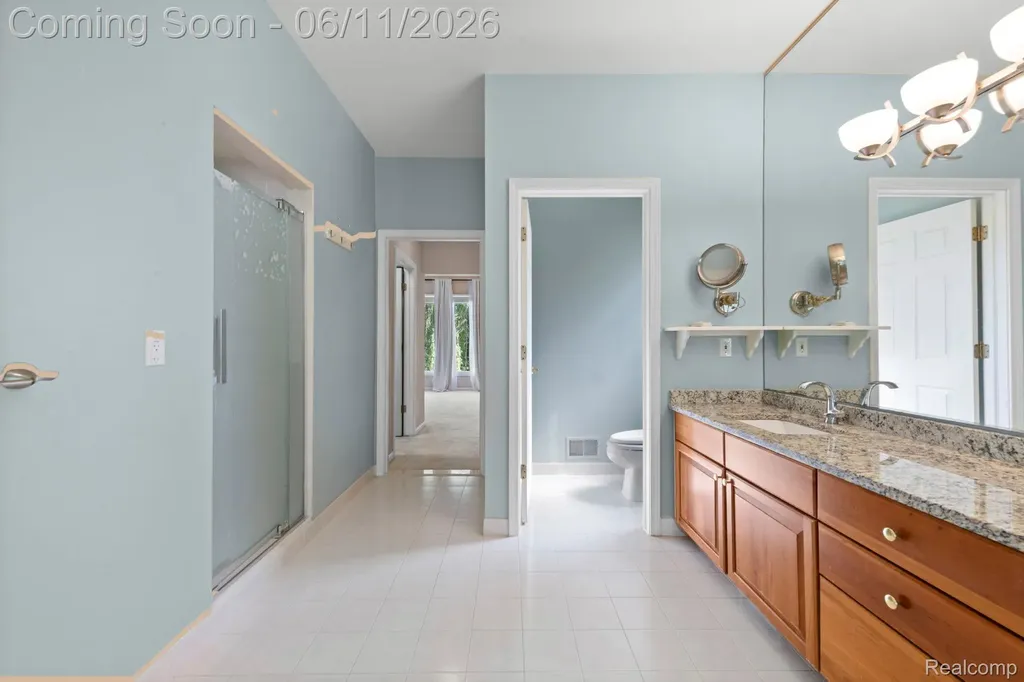 50145 Tottenham Court Canton Charter Township MI 48187
