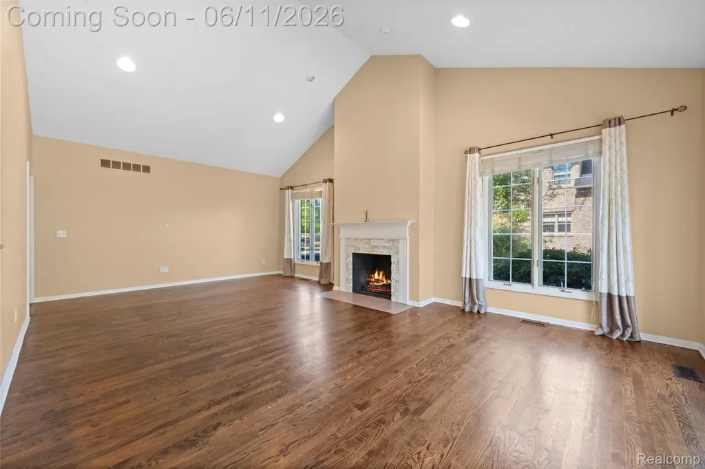 50145 Tottenham Court Canton Charter Township MI 48187