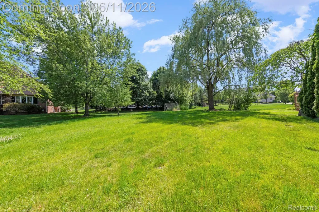 50145 Tottenham Court Canton Charter Township MI 48187