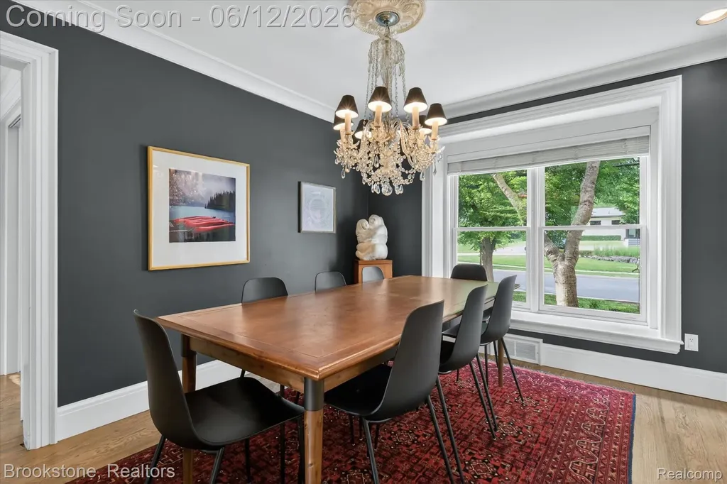 8926 Lincoln Drive Huntington Woods City MI 48070