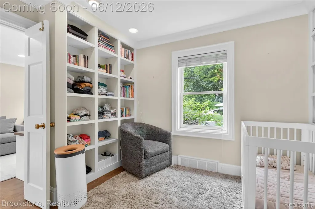 8926 Lincoln Drive Huntington Woods City MI 48070