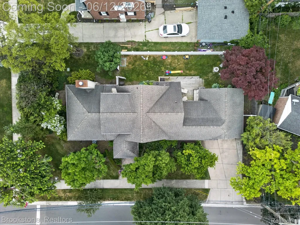 8926 Lincoln Drive Huntington Woods City MI 48070