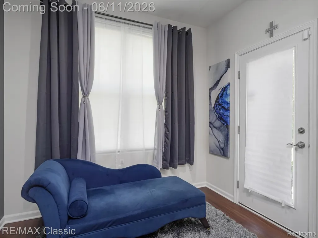 24869 Ivy Novi City MI 48375