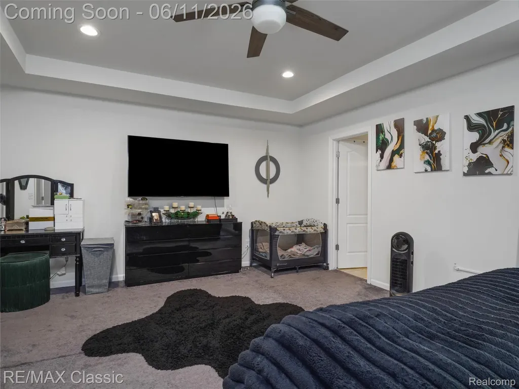 24869 Ivy Novi City MI 48375
