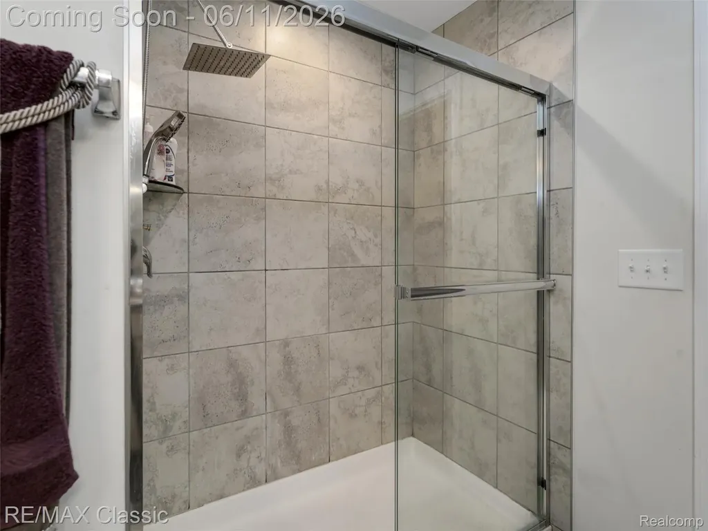 24869 Ivy Novi City MI 48375