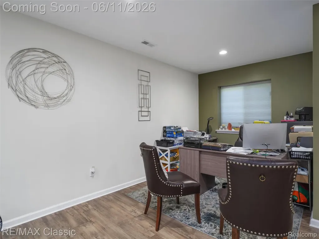 24869 Ivy Novi City MI 48375