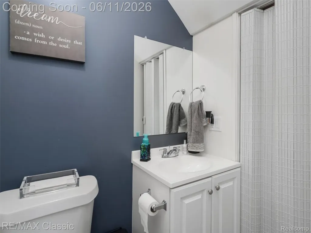 24869 Ivy Novi City MI 48375
