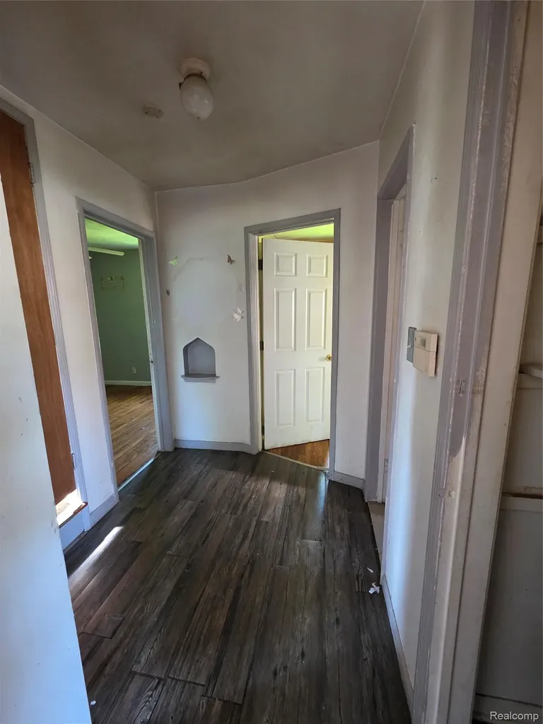 16433 Manning Street Detroit City MI 48205