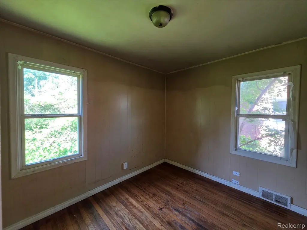 16433 Manning Street Detroit City MI 48205