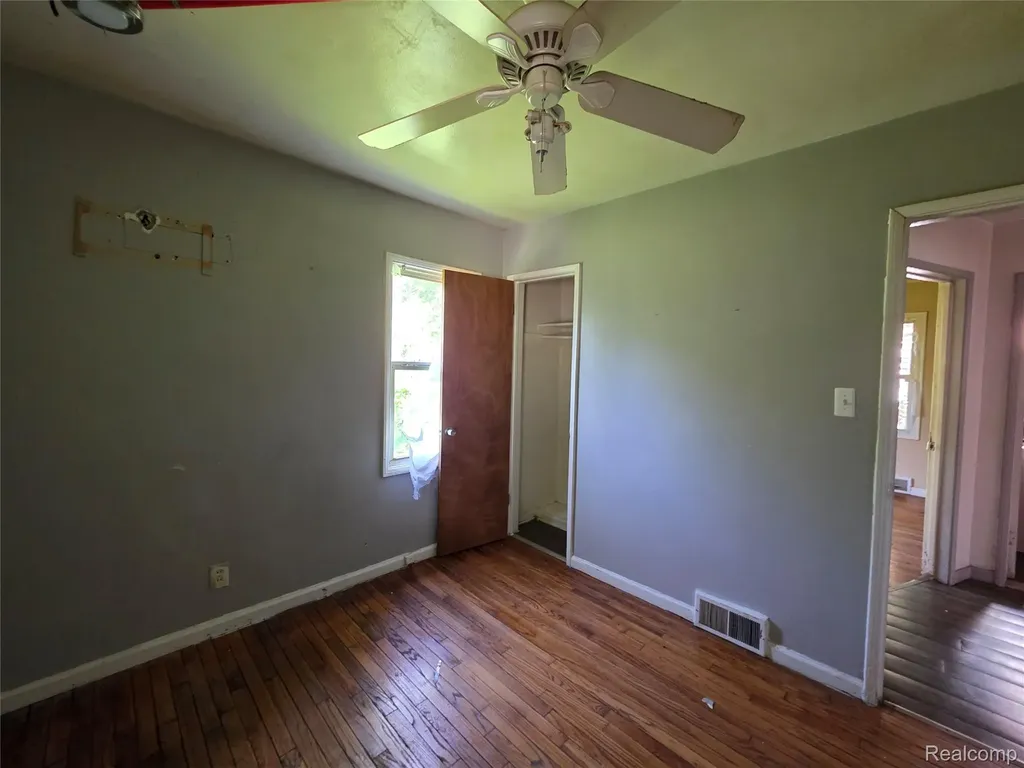 16433 Manning Street Detroit City MI 48205